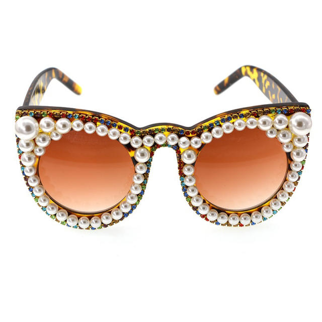 Fashion pearl sunglasses