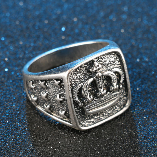 Unique design crown vintage rings for men