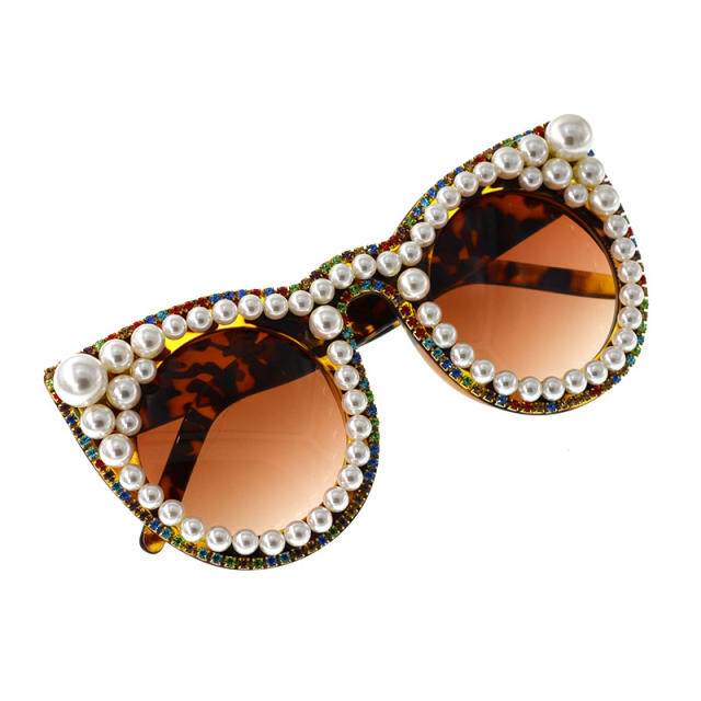 Fashion pearl sunglasses