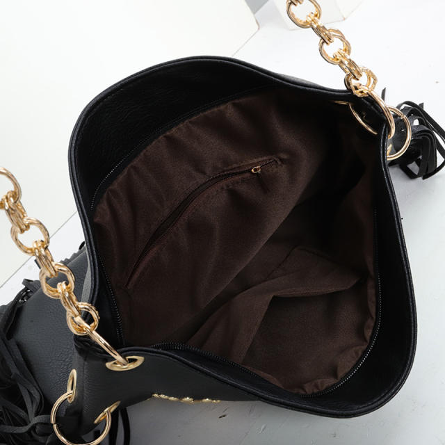 Black tassel rivet tassel tote bag