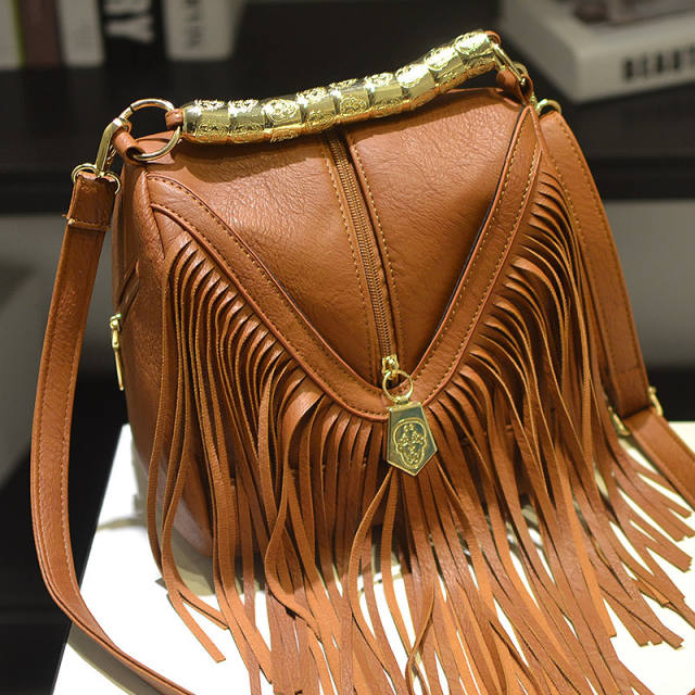 Large size tassel bucket bag