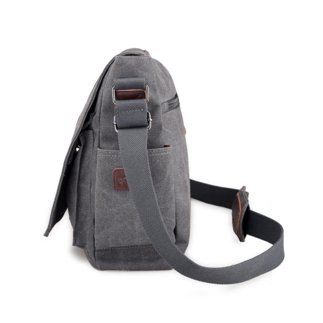 Solid color canvas shoulder bag