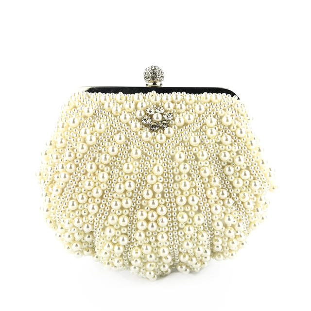 Shell pearl evening bags