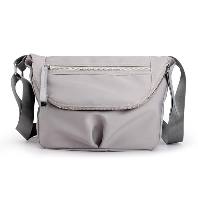 Canvas shoulder bag