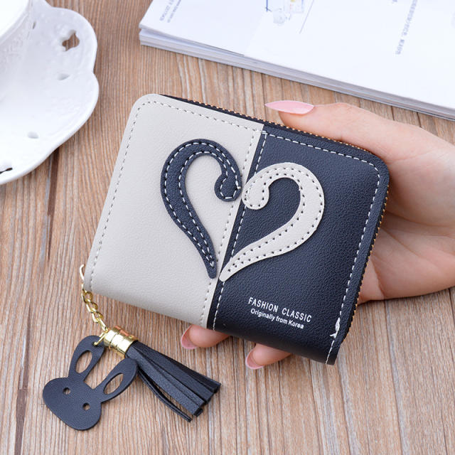 Short style stitching color love heart tassel purse