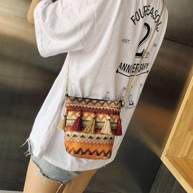 National tassel Metal chain crossbody bag