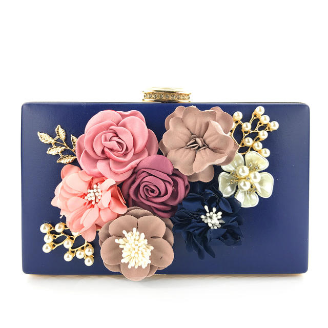 Three-dimensional flowers evening bags