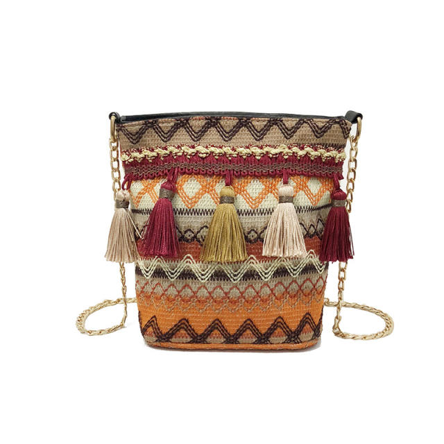 National tassel Metal chain crossbody bag