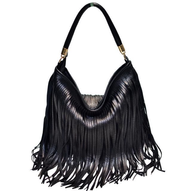 Large capacity tassel handbag