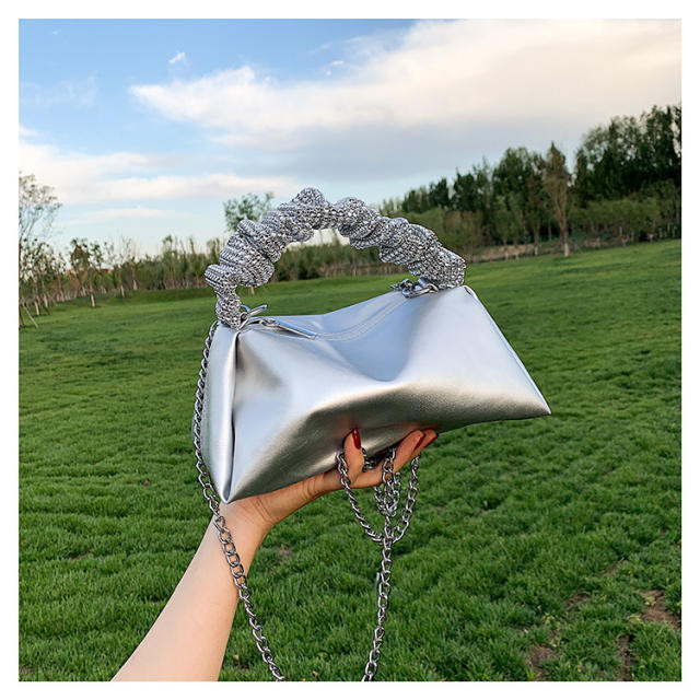 Diamond handle unique bucket bag