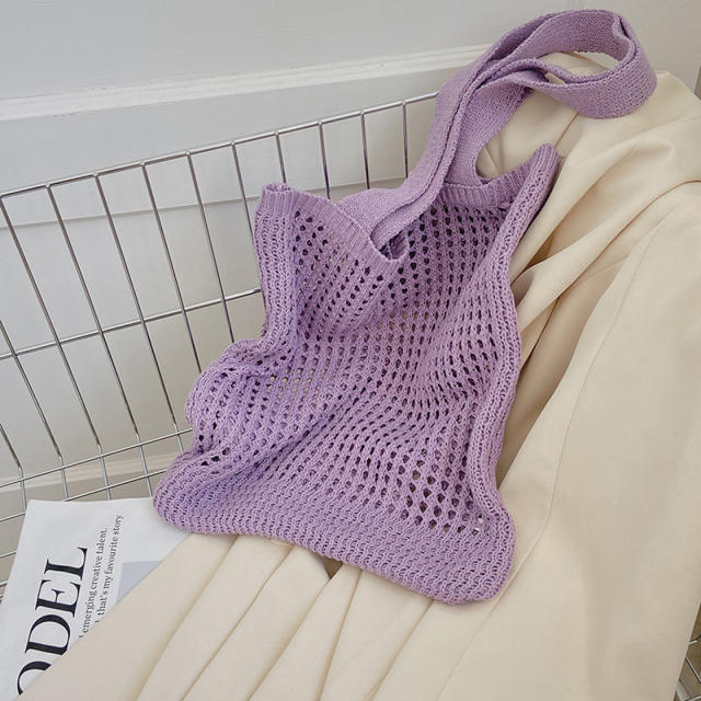Plain color knitted tote bag