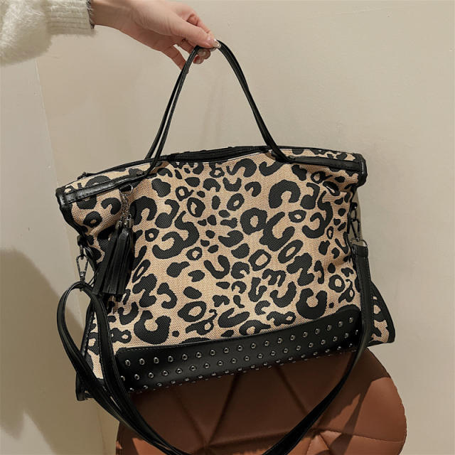 Large capacity animal pattern women handbag