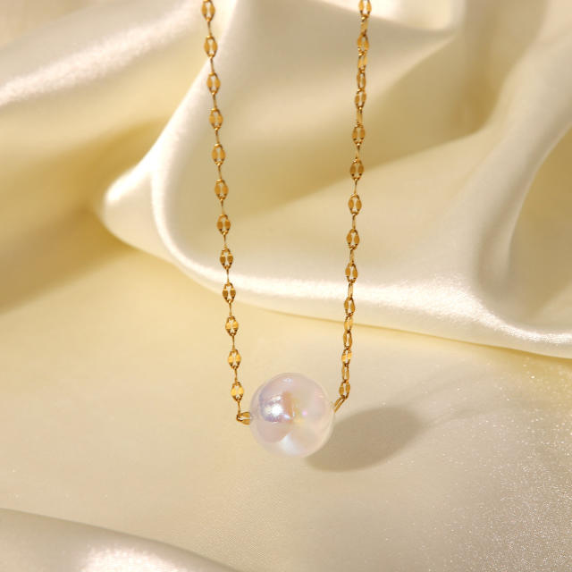 Elegant pearl 18KG stainless steel necklace