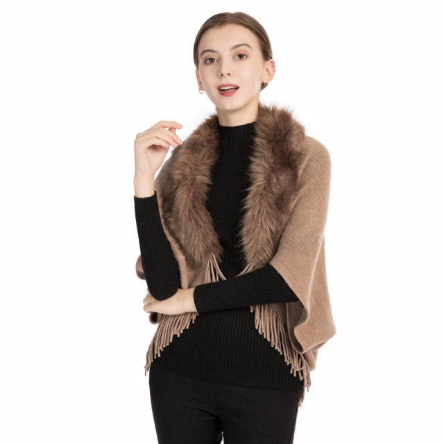 New imitation fox fur collar warm monochrome knitted shawl for women