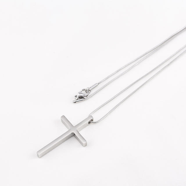 Classic cross pendant snake chain necklace