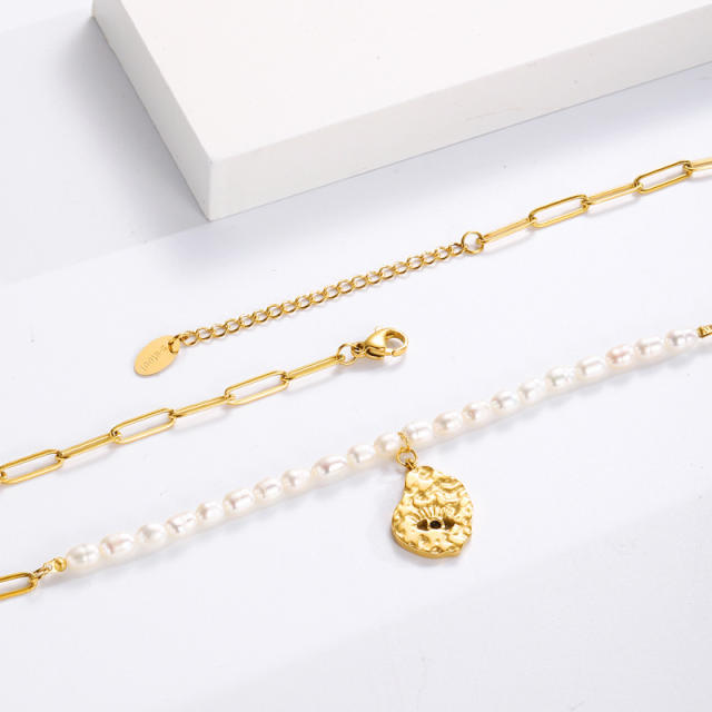 Pearl splice necklace