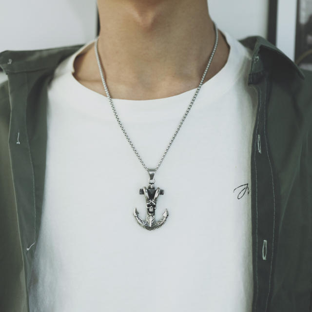 Vintage skull anchor pendant necklace for men
