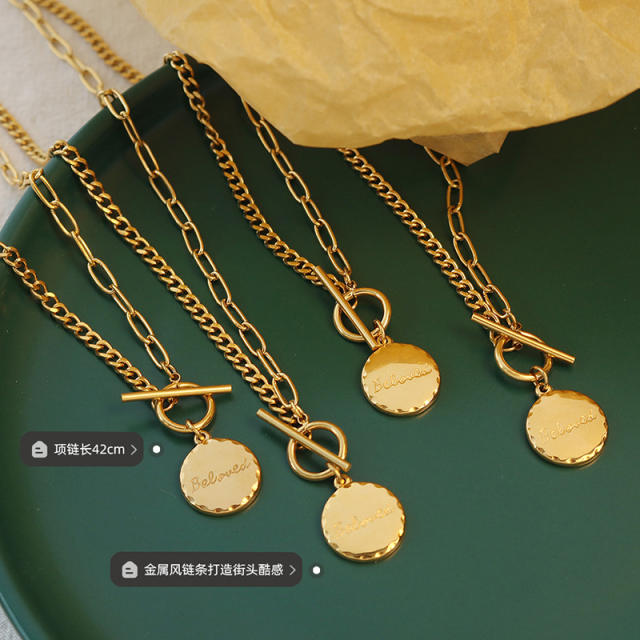 Round plate pendant toggle necklace
