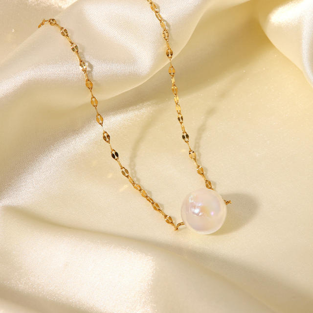 Elegant pearl 18KG stainless steel necklace