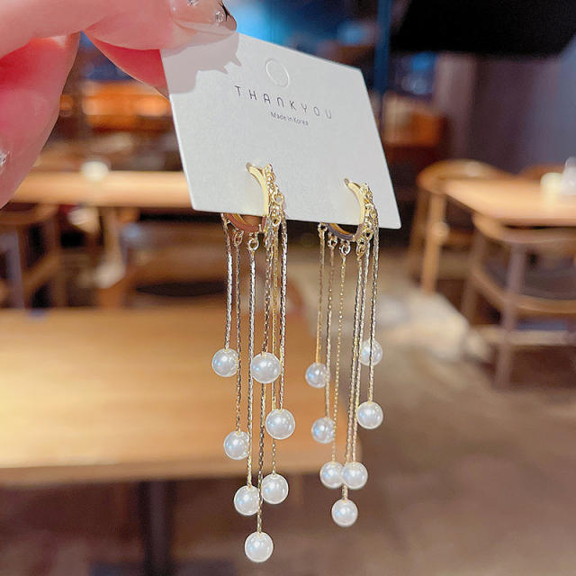 Fashion pearl chain tassel earrings
