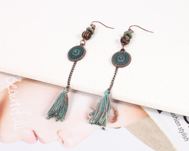 Retro wood bead chain thread tassel earrings