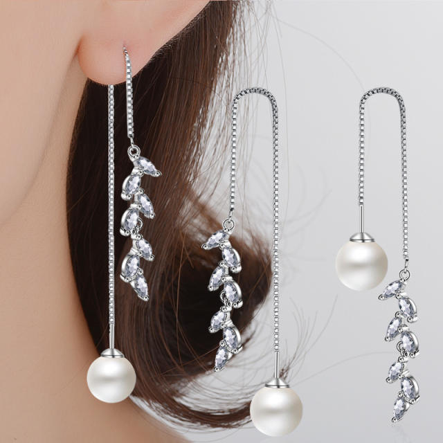 Cubic zirconia Pearl diamond threader earrings