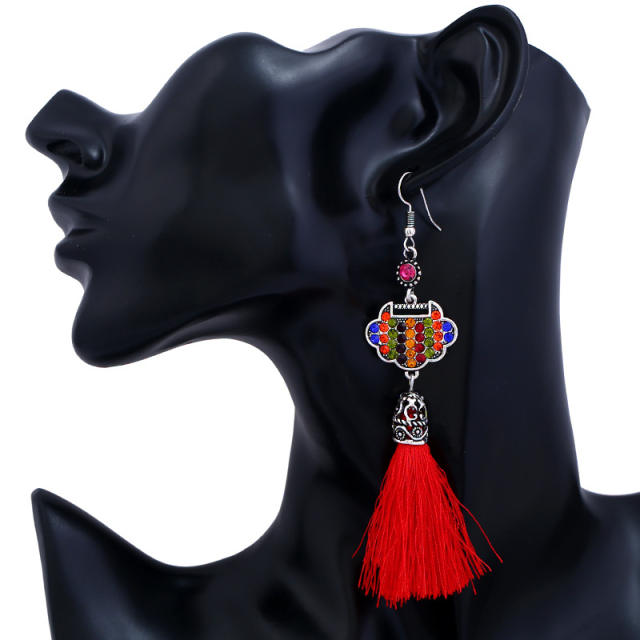 Lock thread tassel earrings