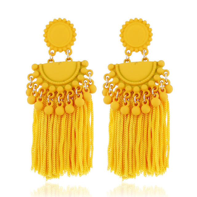 Fan-shaped thread tassel earrings