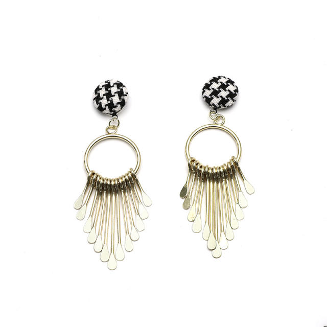 Fashion metal hoop tassel earrings