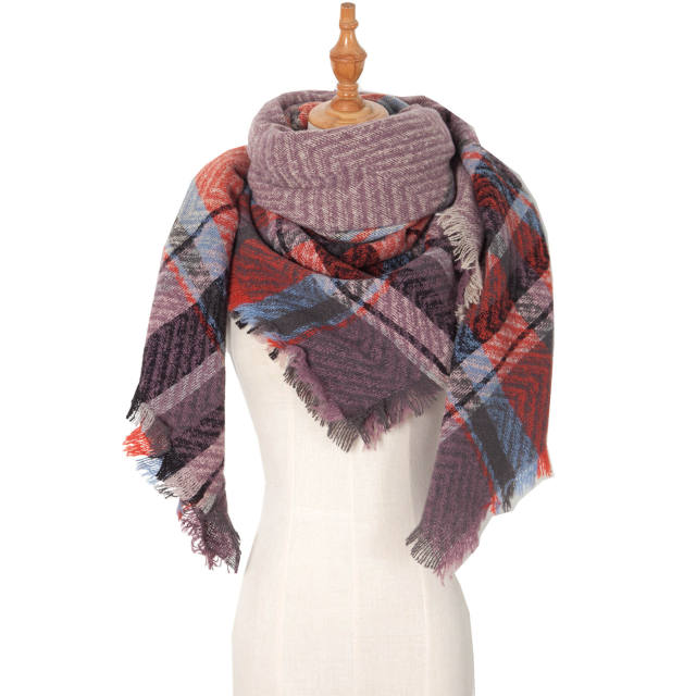 Hot sale autumn winter design triangle shape warm scarf
