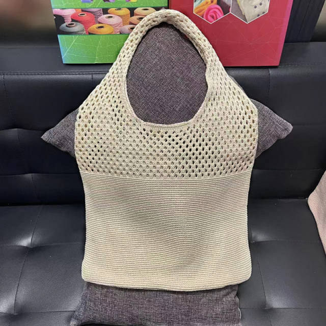 Chic knitted hollow tote bag