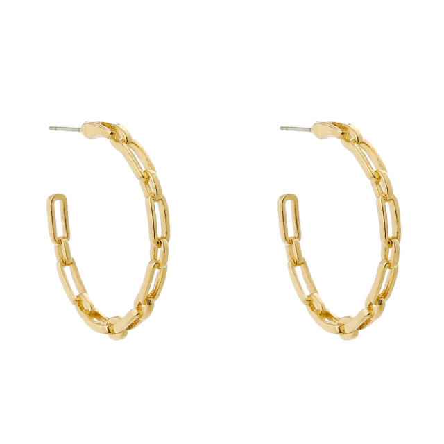 Metal C- shaped hoop earrings