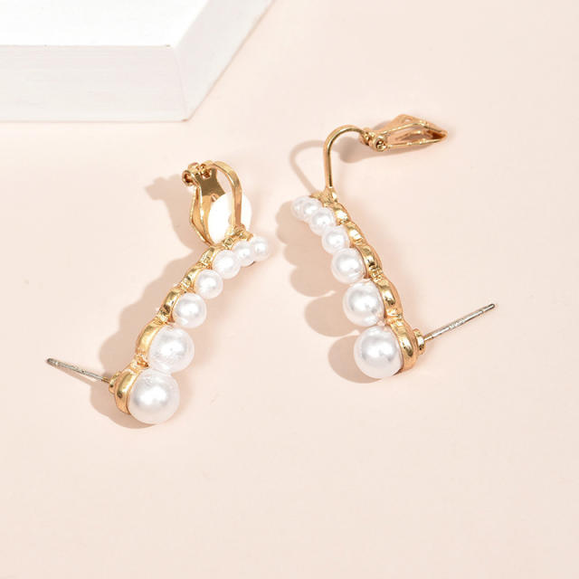 Fashion pearl climbers earrings