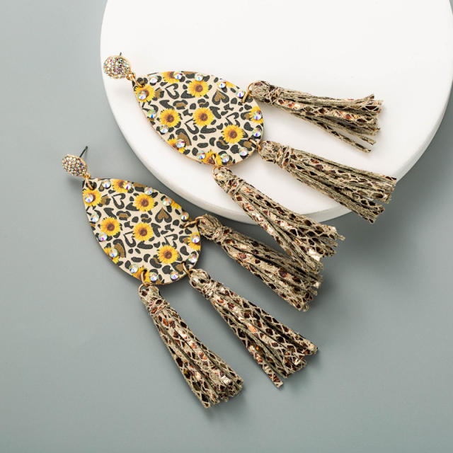 Daisy rhinestone thread tassel earrings