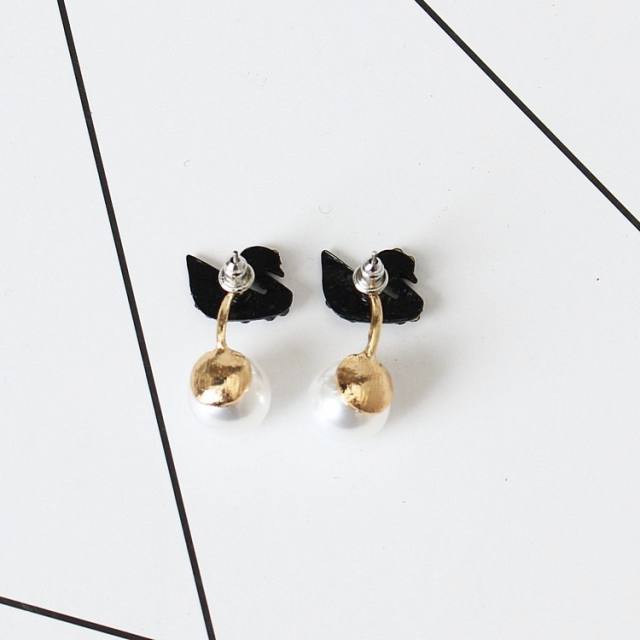 Fashion pearl black swan jacket earrings