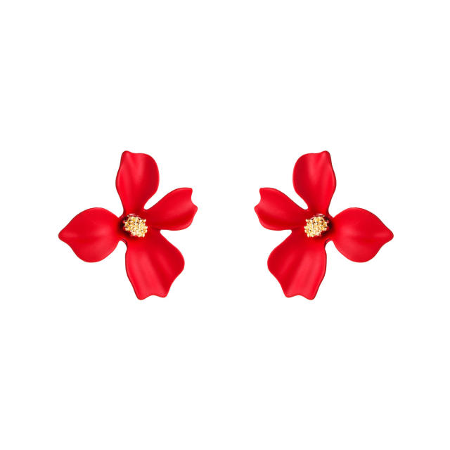 Flower studs earrings