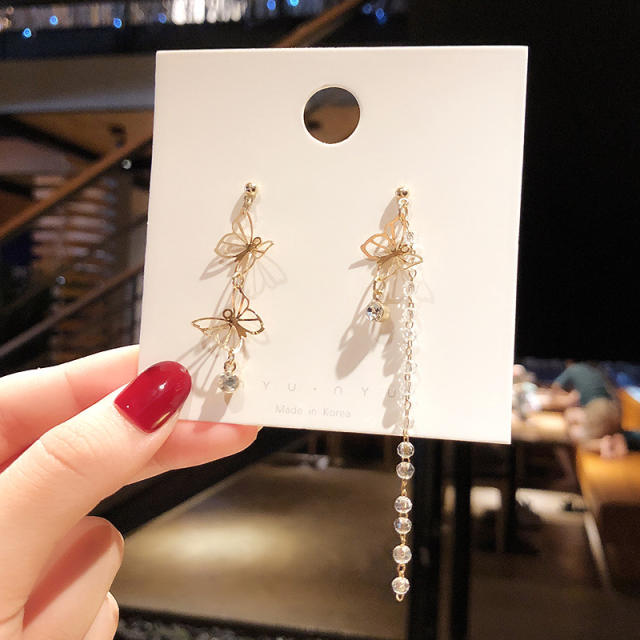 Butterfly pearl chain tassel earrings