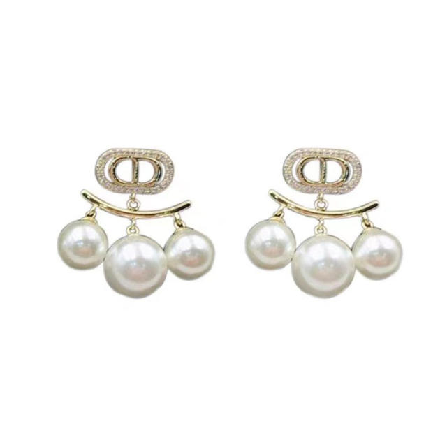 Fashion CD letter Pearl tassel earrings