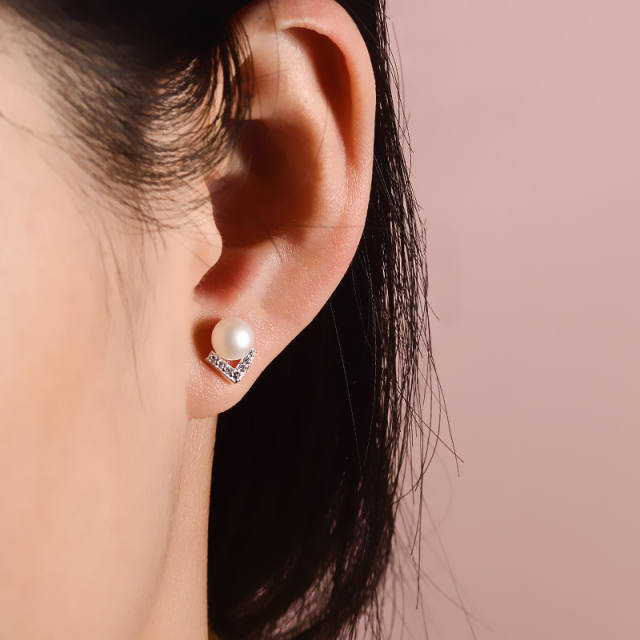 999 silver needle freshwater pearl studs earrings