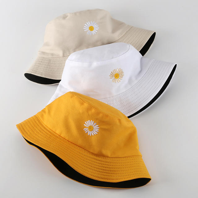 Little daisy embroidered bucket hat