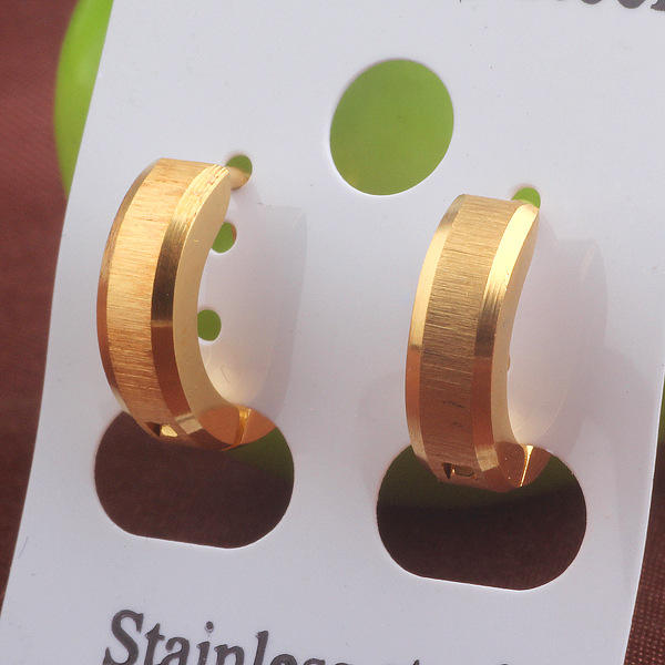 Fashion stainless steel huggie earrings
