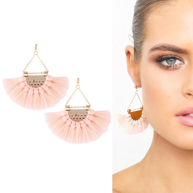 Fan-shaped hoop tassel earrings