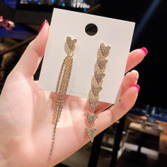 Heart diamond chain tassel earrings