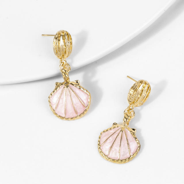 Shell pendant earrings