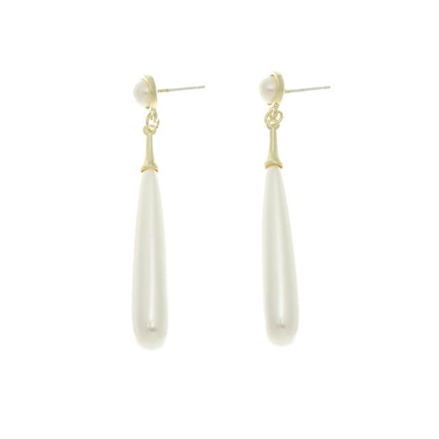 Faux pearl dropped earrings