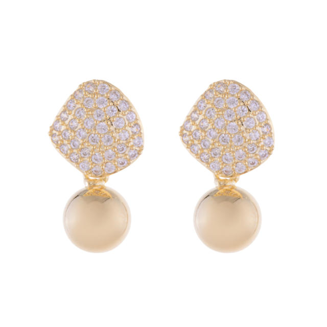 Gold color ball diamond earings