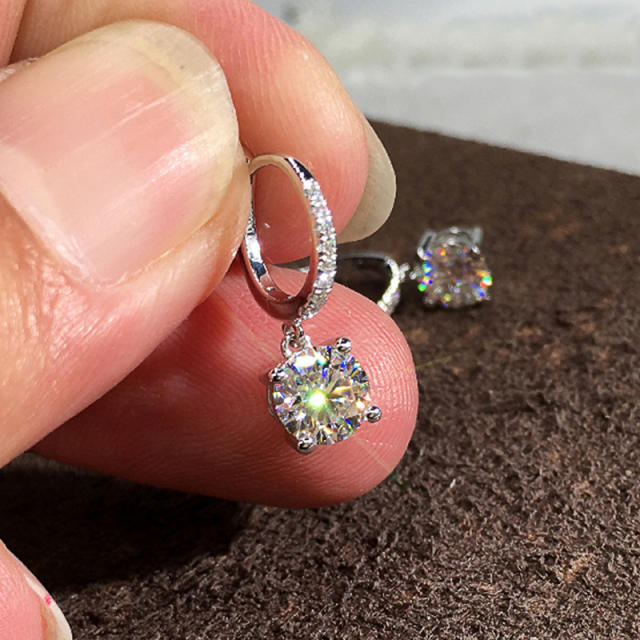 Chic desing diamond huggie earrings