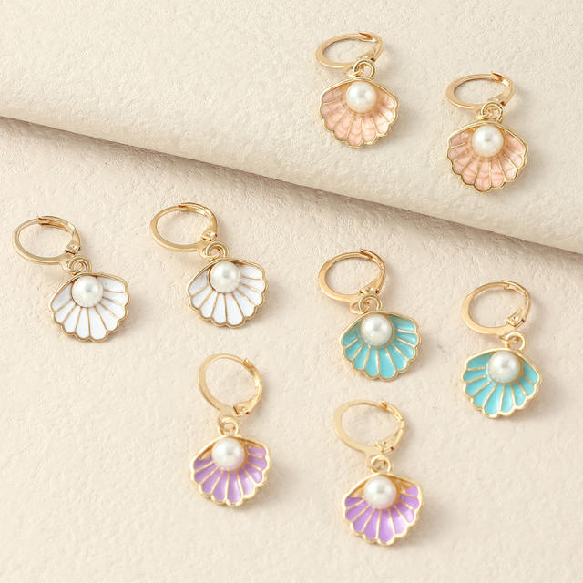 Shell pearl earrings