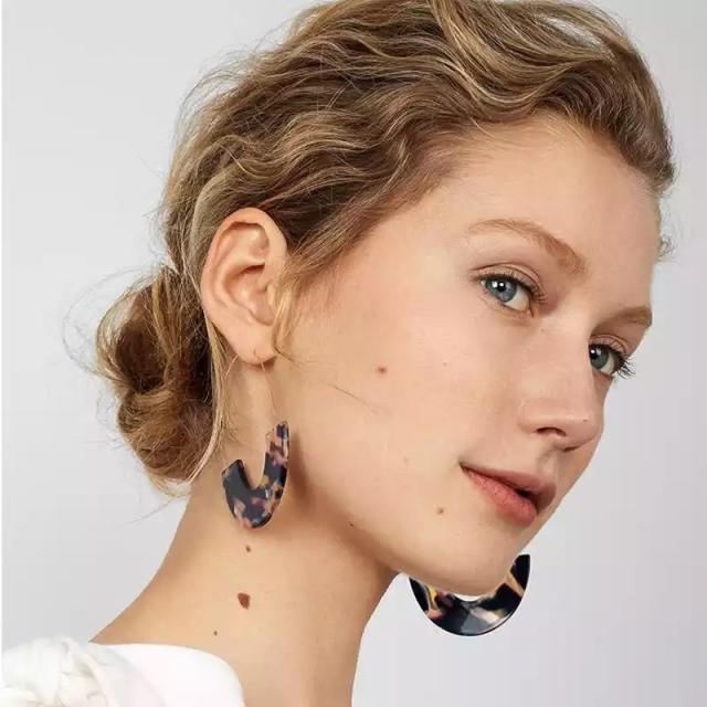 Semicircle acrylic pendant earrings