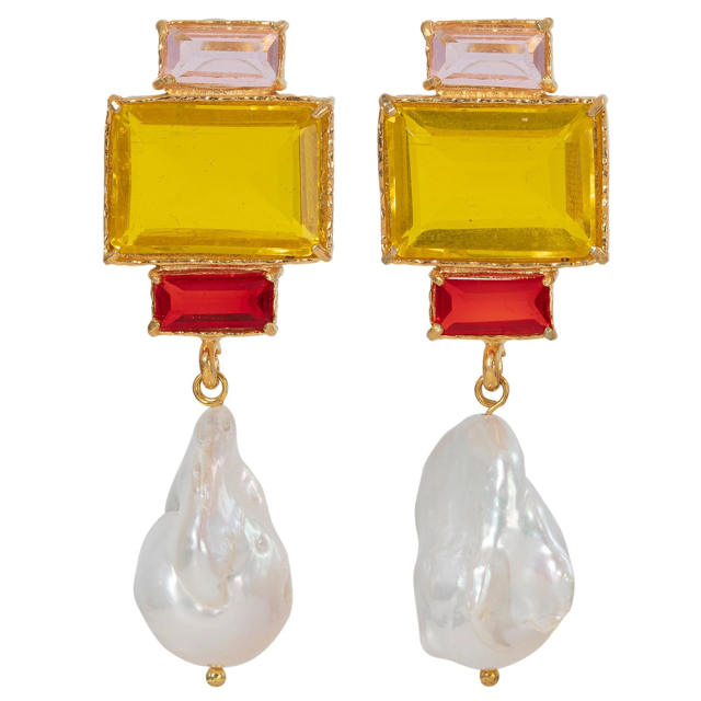 Square pearl earrings